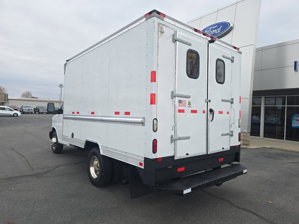 Used 2012 Chevrolet Express 3500 image 8