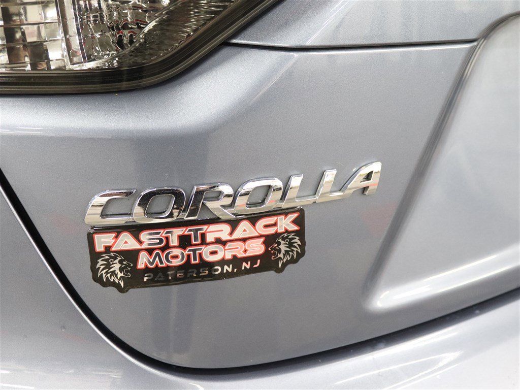 Used 2020 Toyota Corolla XLE FWD image 7