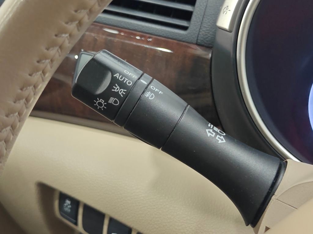 Used 2012 Nissan Quest SL image 13