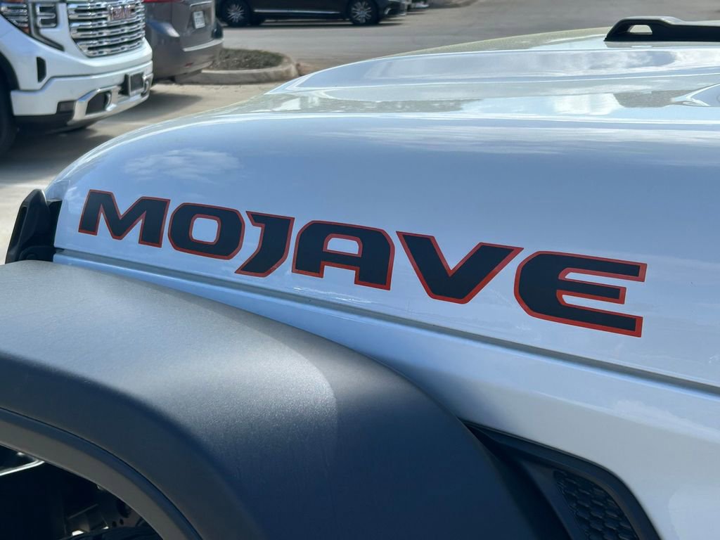 Used 2024 Jeep Gladiator Mojave w/ Safety Group image 14