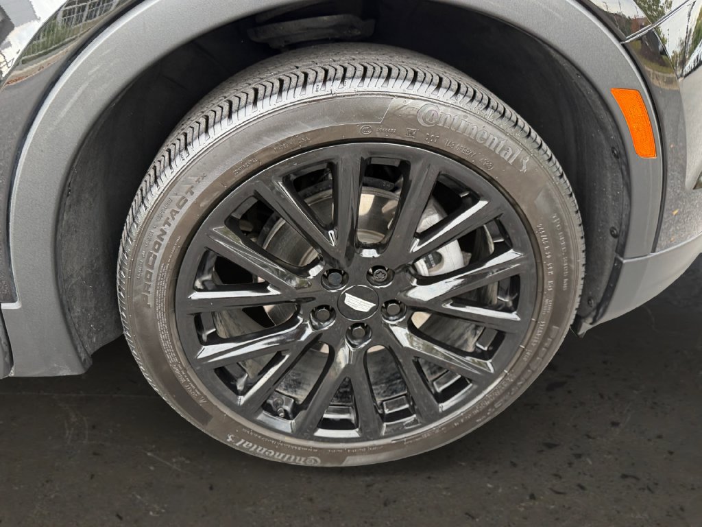 Used 2023 Cadillac XT4 Luxury w/ Cold Weather Package AWD/4WD image 27
