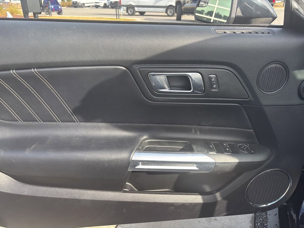 Used 2019 Ford Mustang Premium image 21