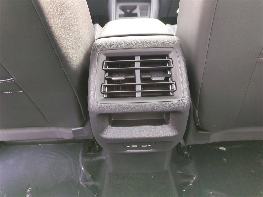 New 2026 Volkswagen Tiguan SE image 54