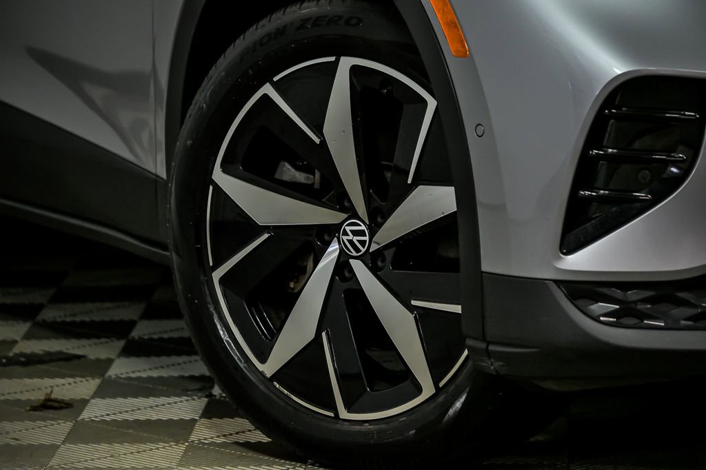 Certified 2023 Volkswagen ID.4 Pro S AWD/4WD image 3