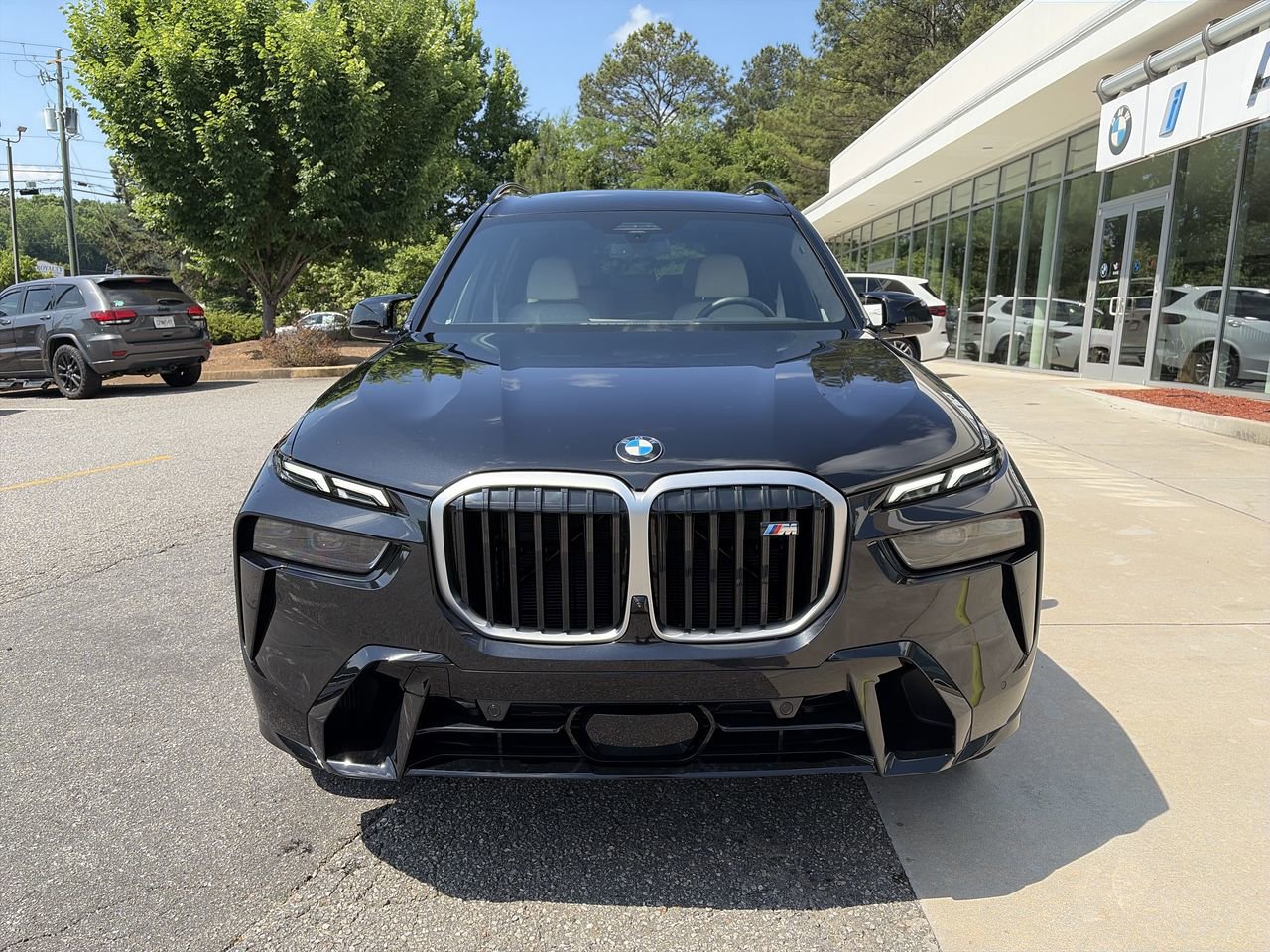 Certified 2025 BMW X7 M60i AWD/4WD image 3