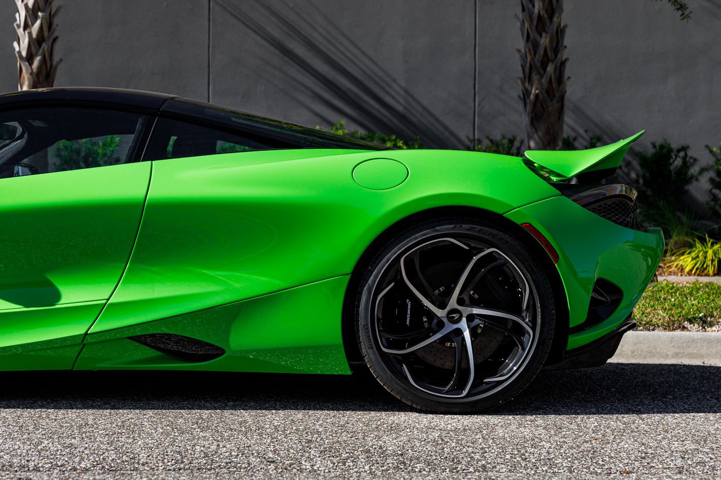 Used 2024 McLaren 750S image 28