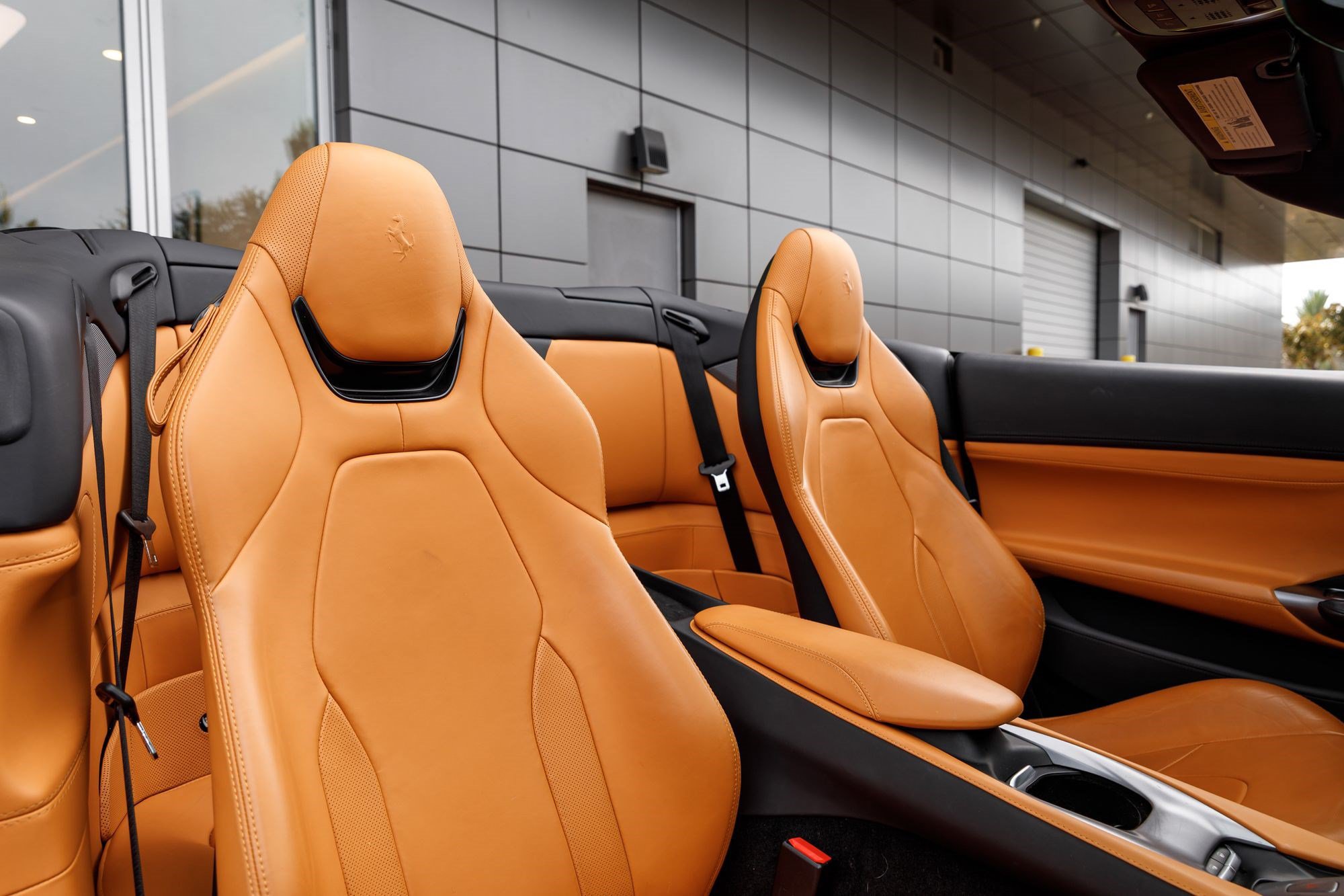 Used 2019 Ferrari Portofino RWD image 15