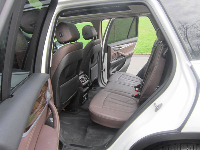 Used 2014 BMW X5 xDrive35i image 7
