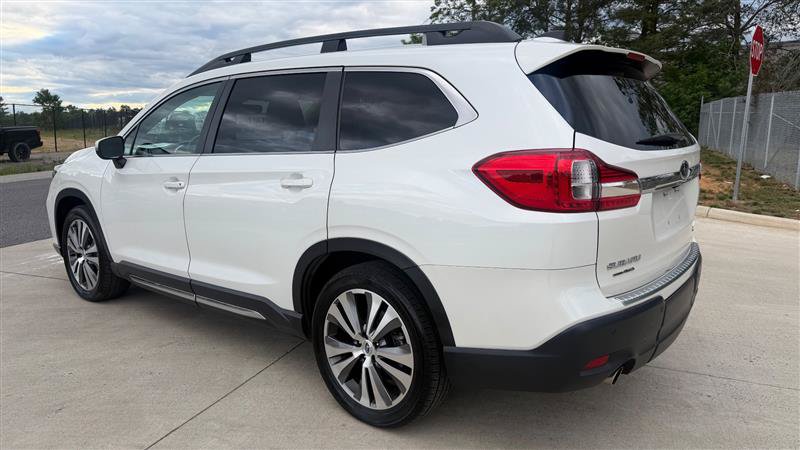 Used 2021 Subaru Ascent Limited w/ Technology Package AWD/4WD image 3