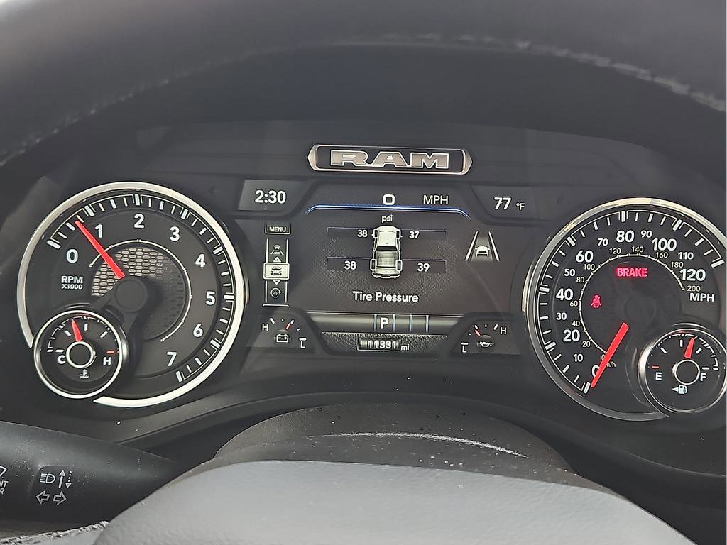 Used 2025 RAM 1500 Laramie image 18