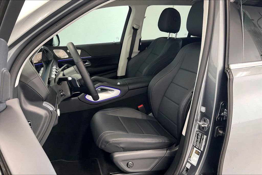 Used 2026 Mercedes-Benz GLS 450 4MATIC image 7