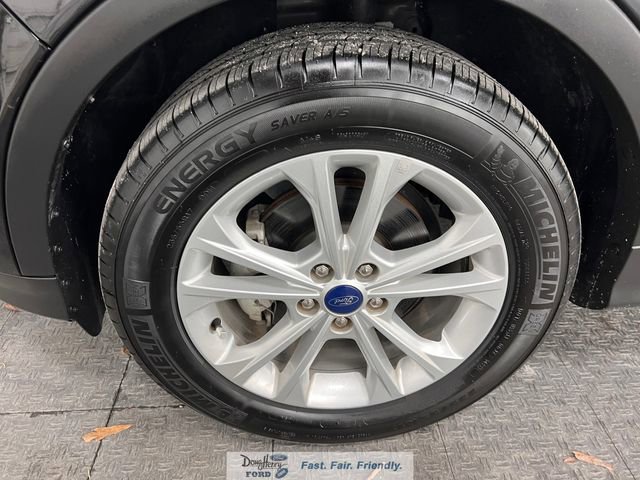 Used 2018 Ford Escape SEL image 19