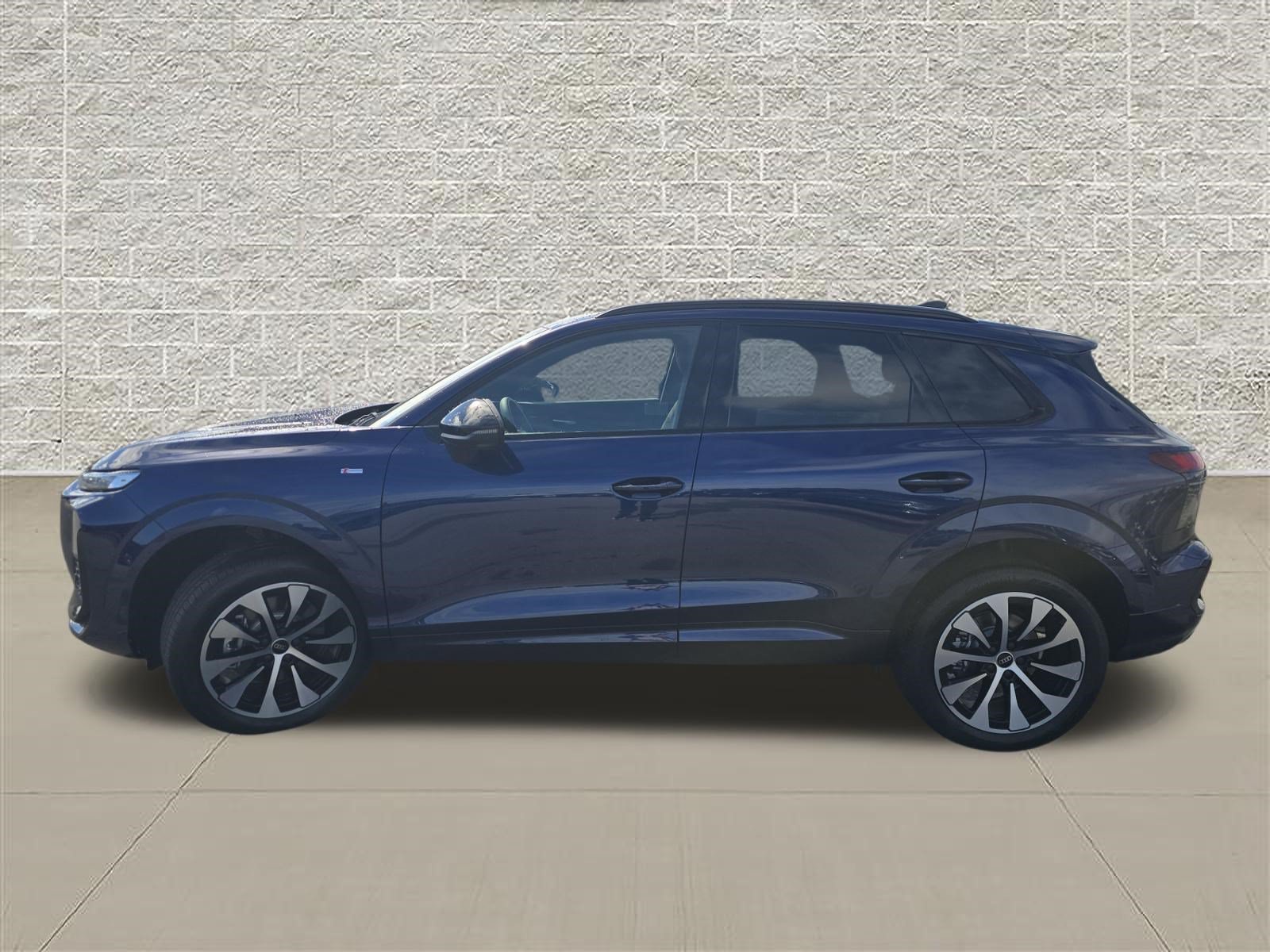 New 2026 Audi Q3 quattro 2.0T AWD/4WD image 4
