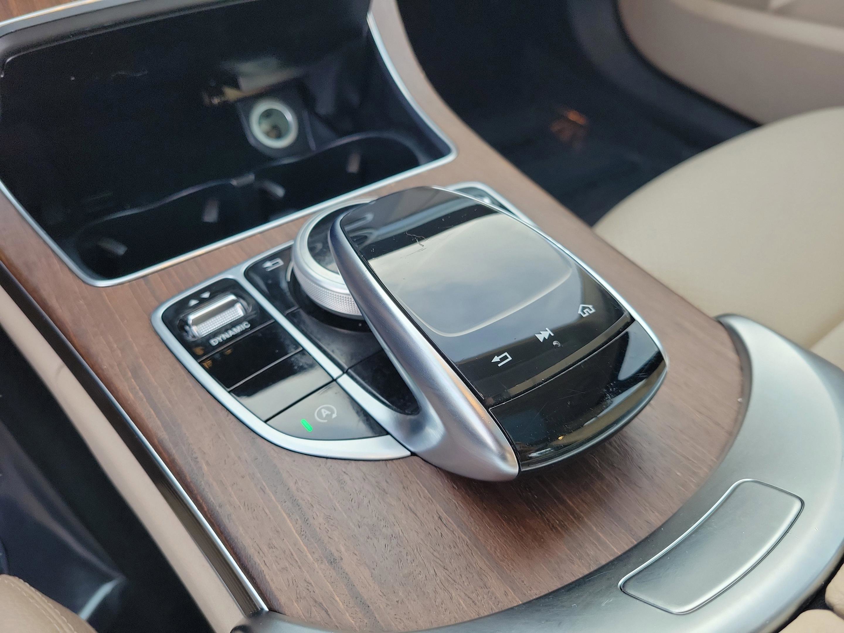 Used 2020 Mercedes-Benz C 300 C 300 image 32