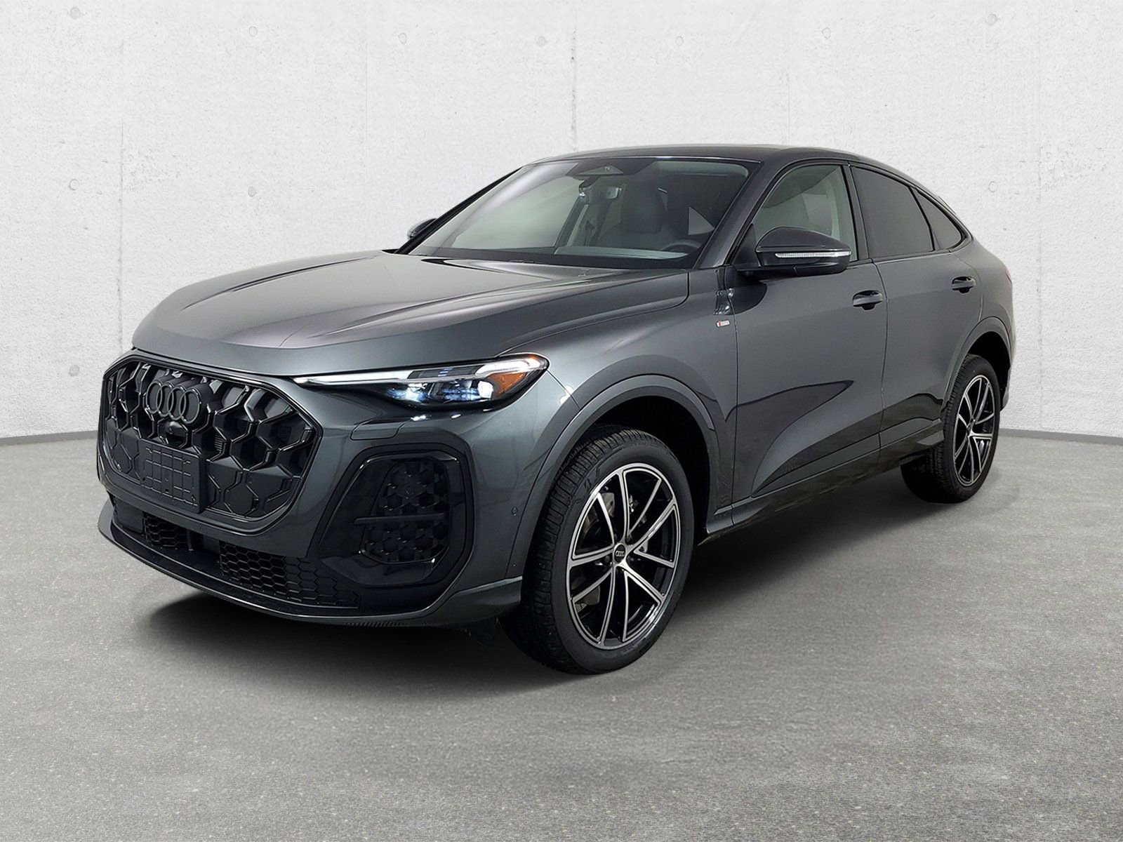 New 2026 Audi Q5 Premium Plus image 4