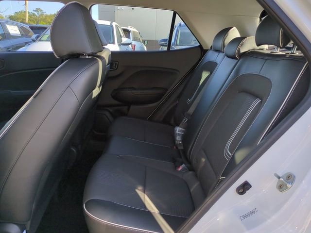 Certified 2022 Hyundai Venue Limited image 13