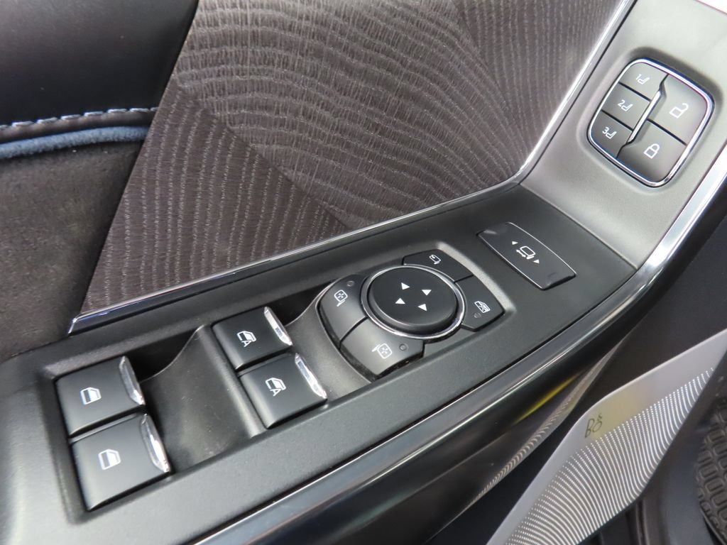 Used 2025 Ford F450 Platinum AWD/4WD image 76