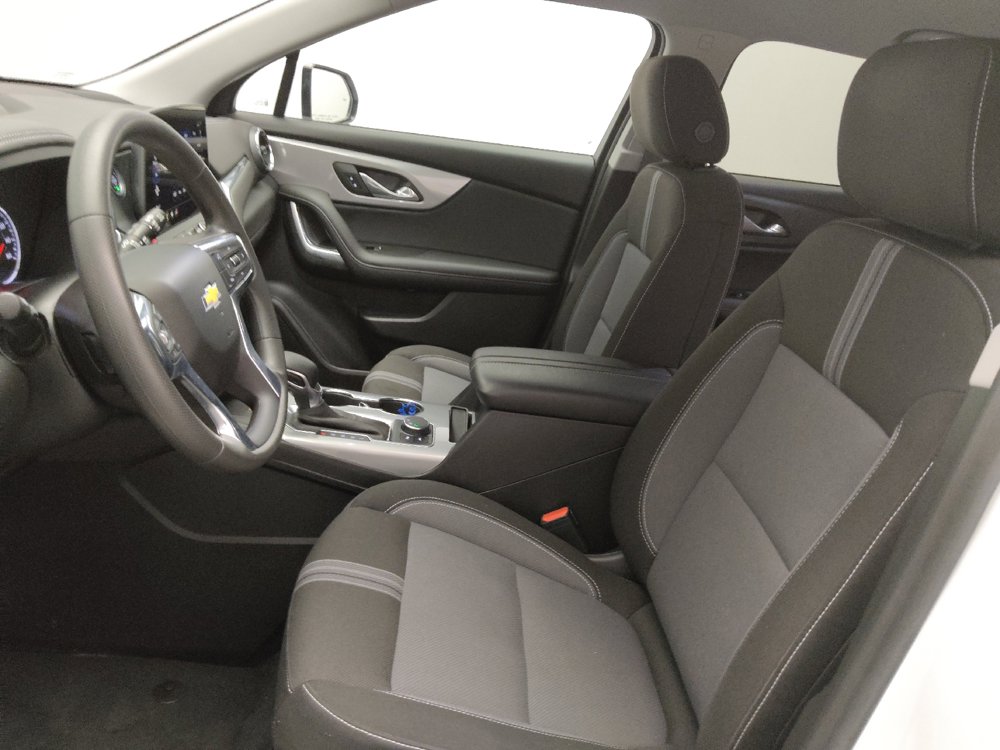 Used 2024 Chevrolet Blazer LT w/ Convenience Package FWD image 17