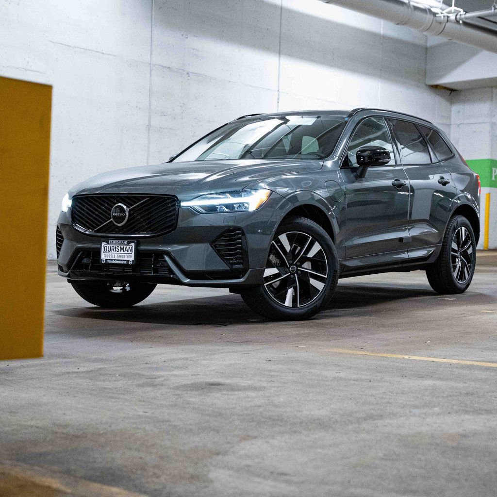 New 2026 Volvo XC60 T8 Core w/ Climate Package AWD/4WD image 1