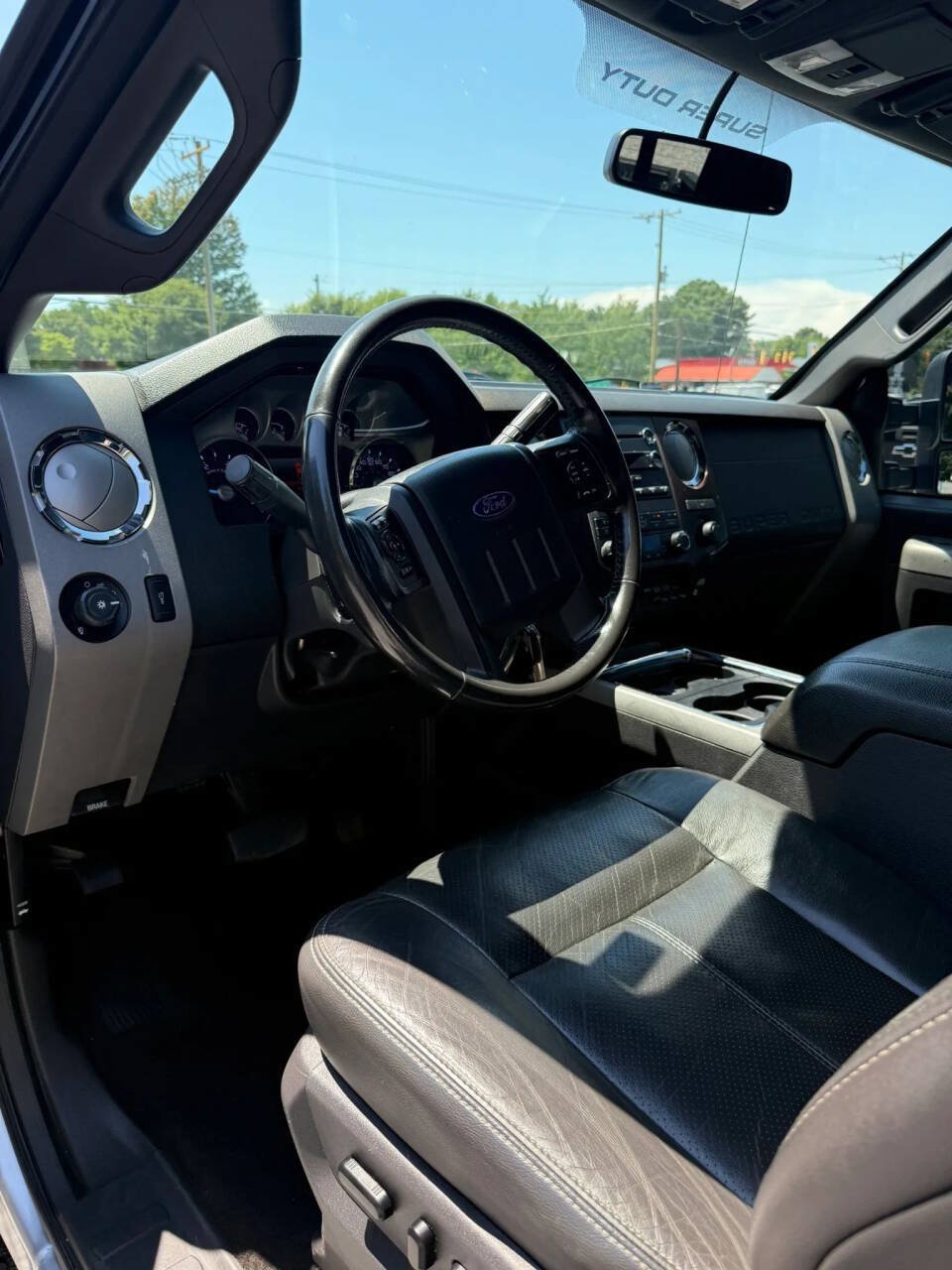 Used 2012 Ford F350 Lariat w/ Lariat Interior Pkg AWD/4WD image 14