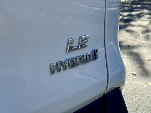 Used 2022 Toyota RAV4 LE image 15