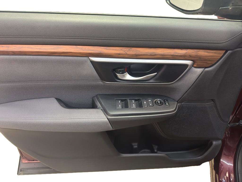 Used 2017 Honda CR-V EX image 16