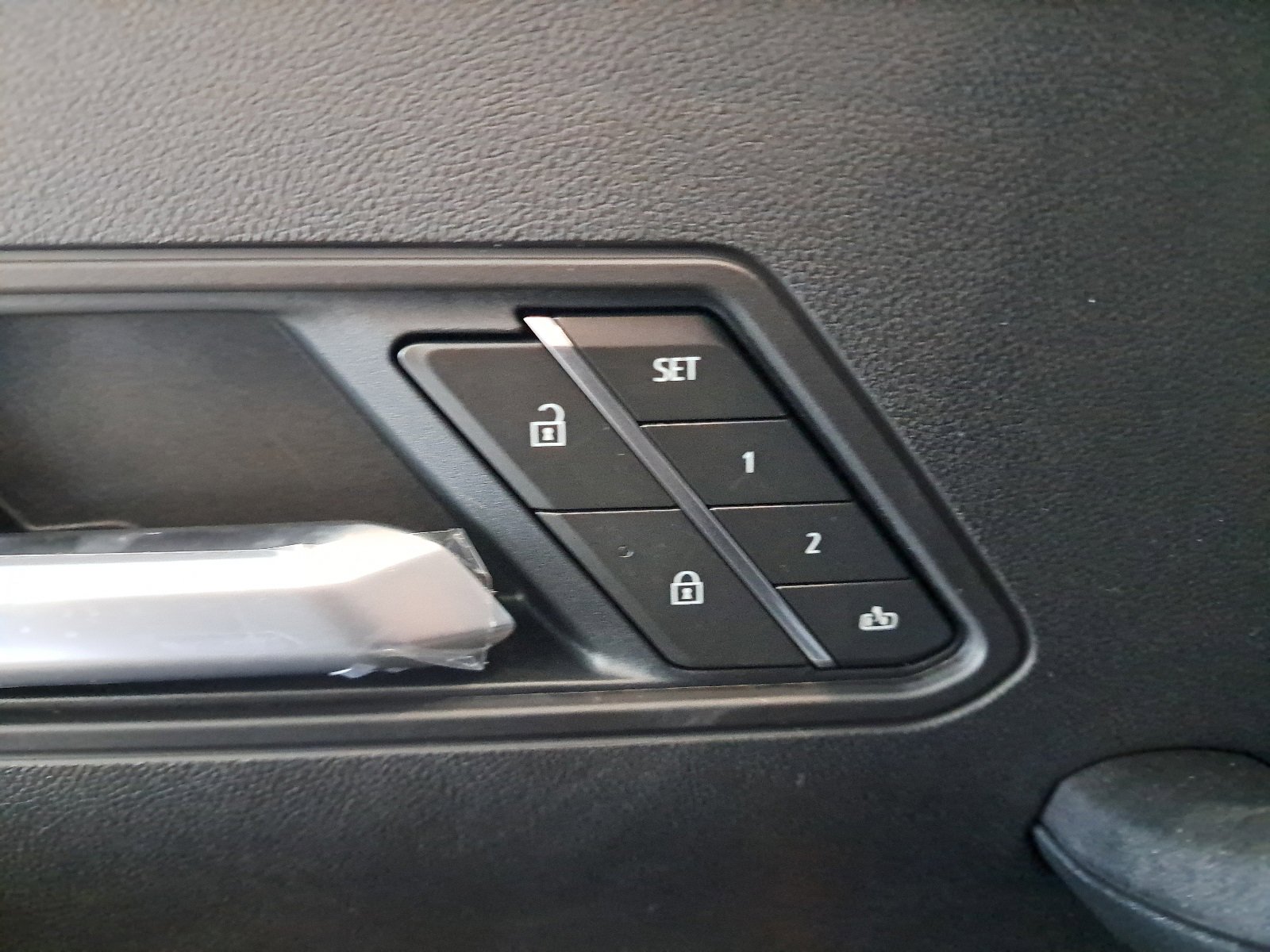 New 2026 GMC Hummer EV SUV image 15