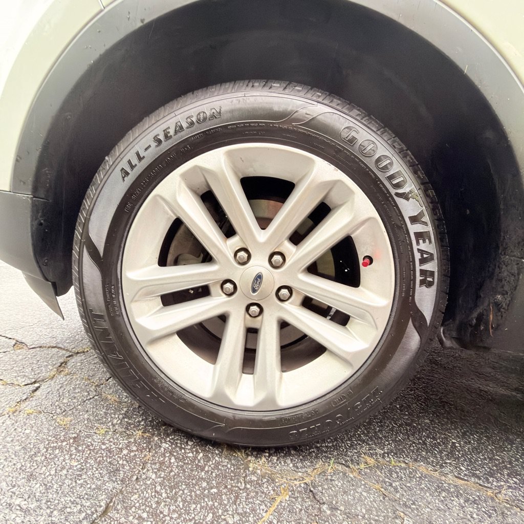 Used 2014 Ford Explorer XLT w/ Equipment Group 201A FWD image 44