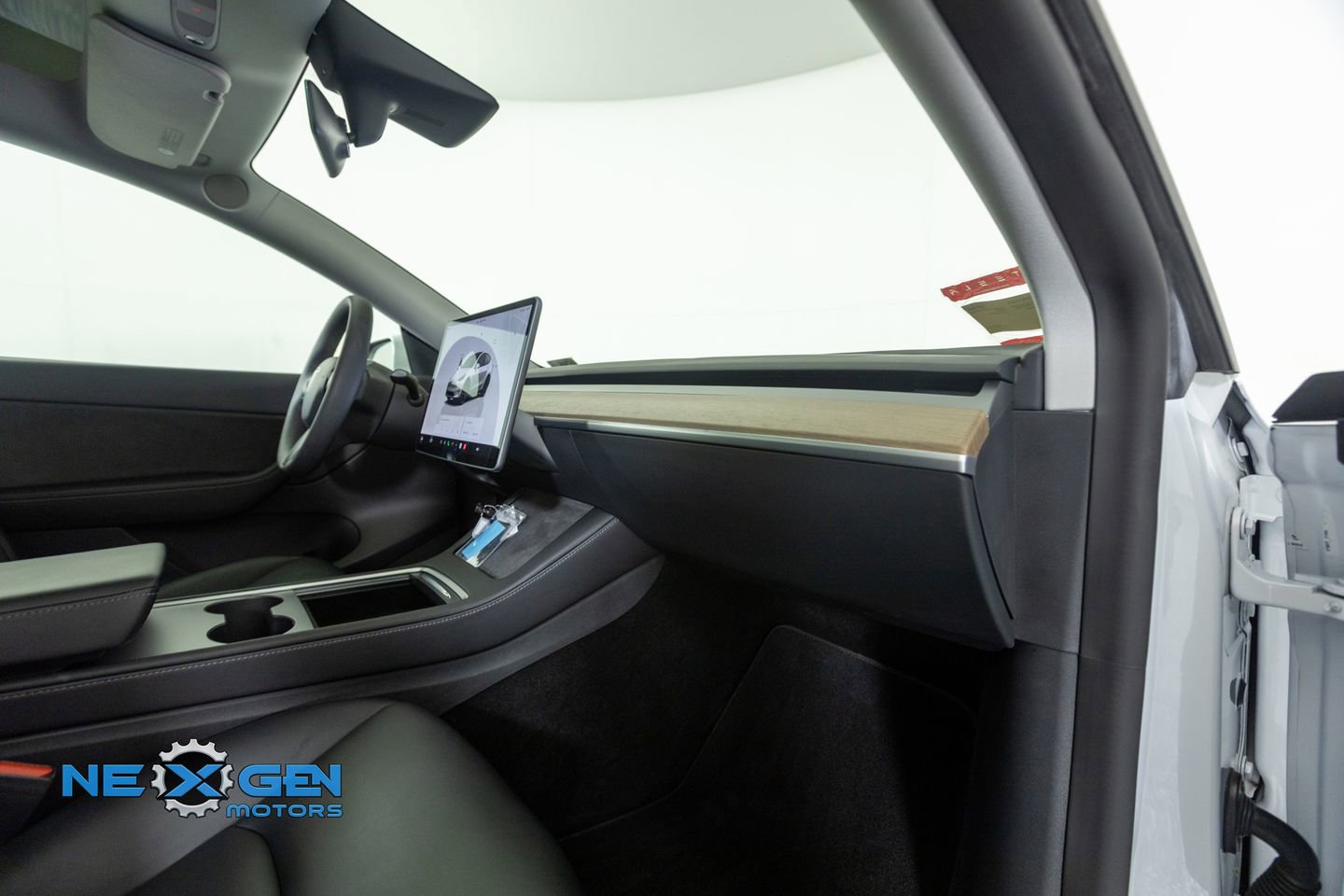 Used 2022 Tesla Model Y Performance image 38