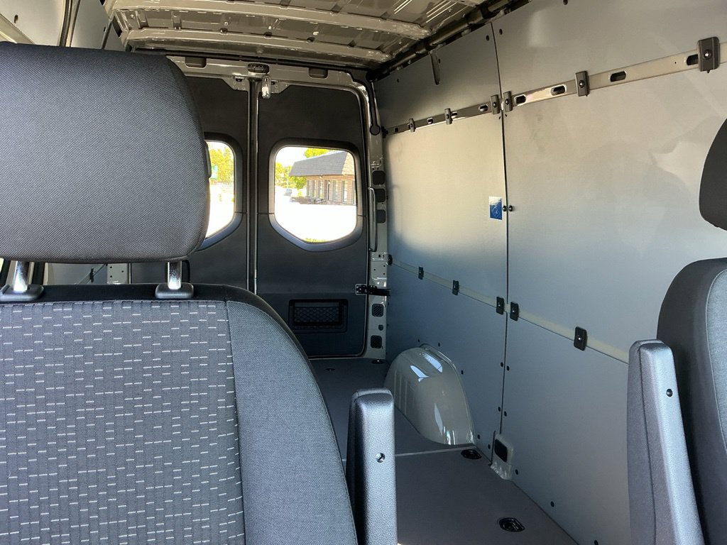 New 2026 Mercedes-Benz Sprinter 2500 image 22