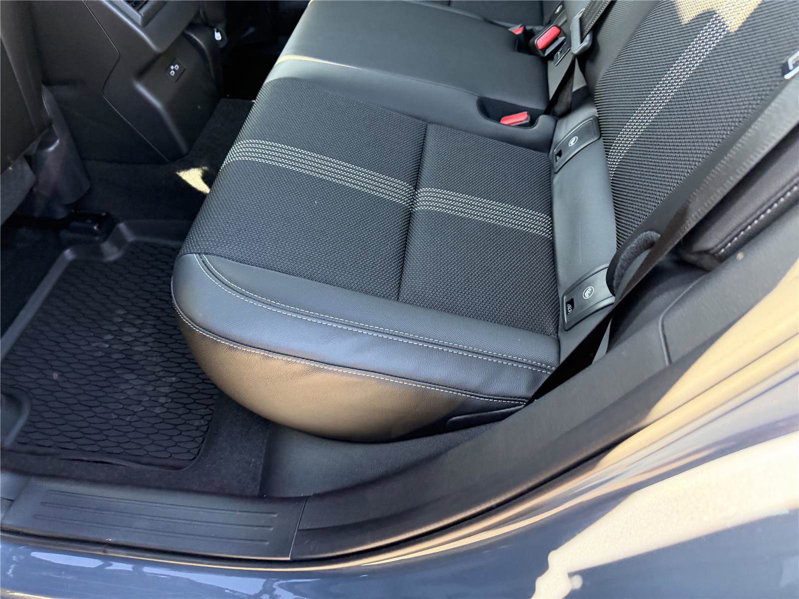 New 2026 MAZDA CX-50 Meridian Edition w/ Weather Package image 14