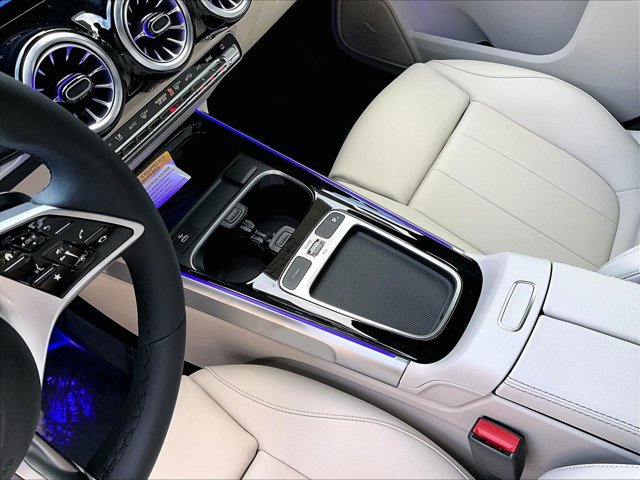 New 2026 Mercedes-Benz GLB 250 image 10