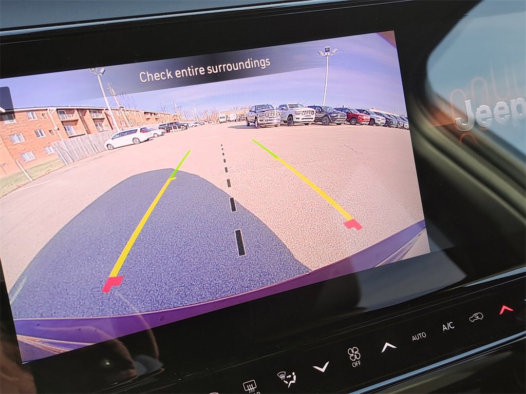 New 2026 Jeep Grand Cherokee Laredo image 8