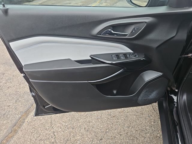 Used 2024 Chevrolet Trax LT image 10