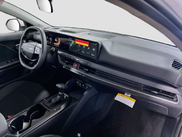 New 2026 Kia K4 FWD image 26