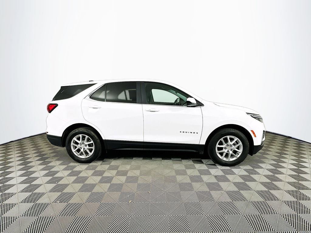 Used 2024 Chevrolet Equinox LT AWD/4WD image 12