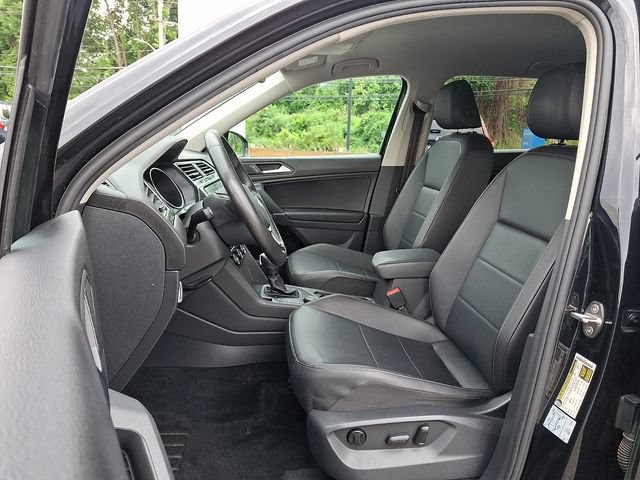 Used 2020 Volkswagen Tiguan SE AWD/4WD image 14