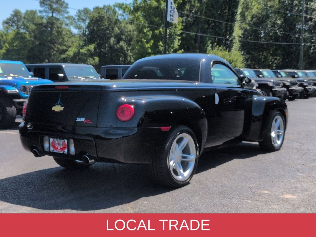 Used 2003 Chevrolet SSR RWD image 3