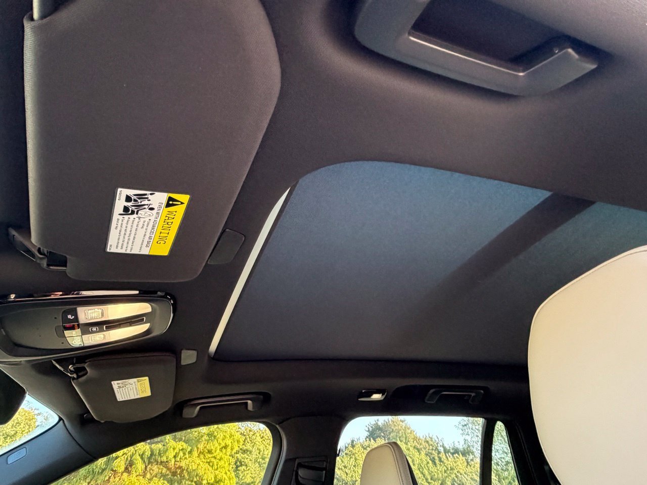New 2026 Volvo XC90 B6 Plus w/ Protection Package Premier AWD/4WD image 20