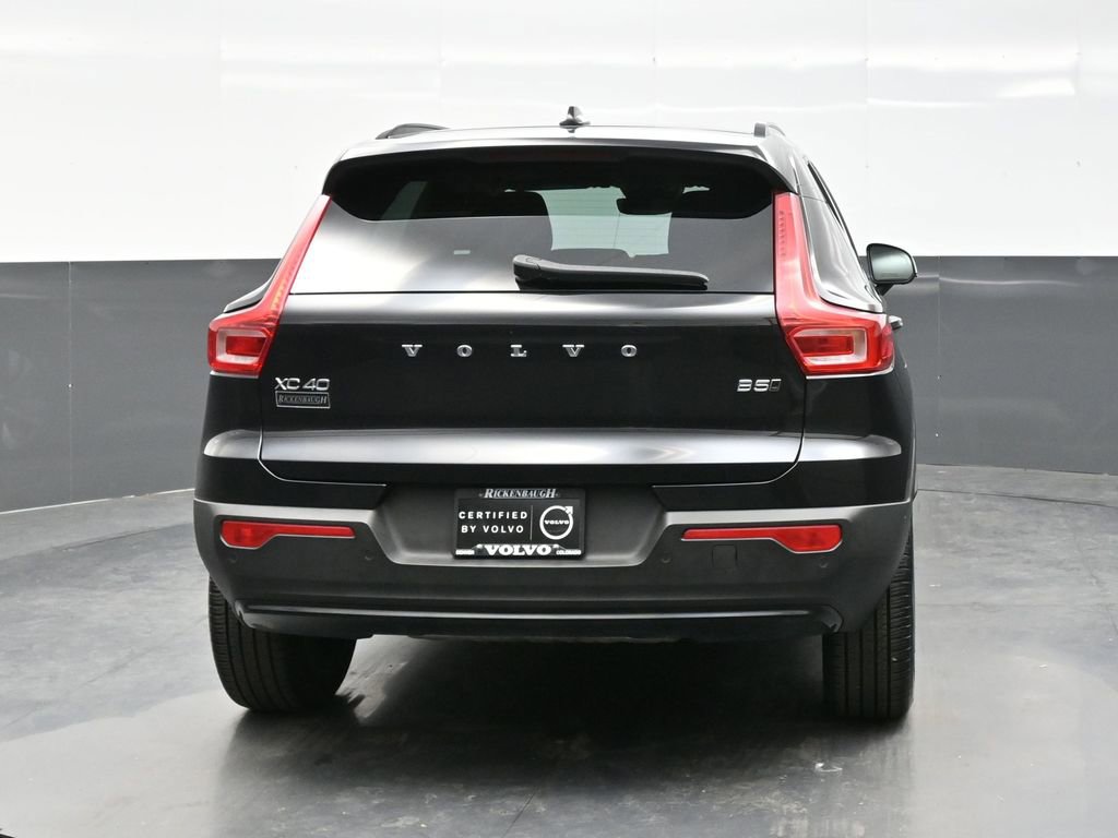 Used 2025 Volvo XC40 B5 Plus image 6
