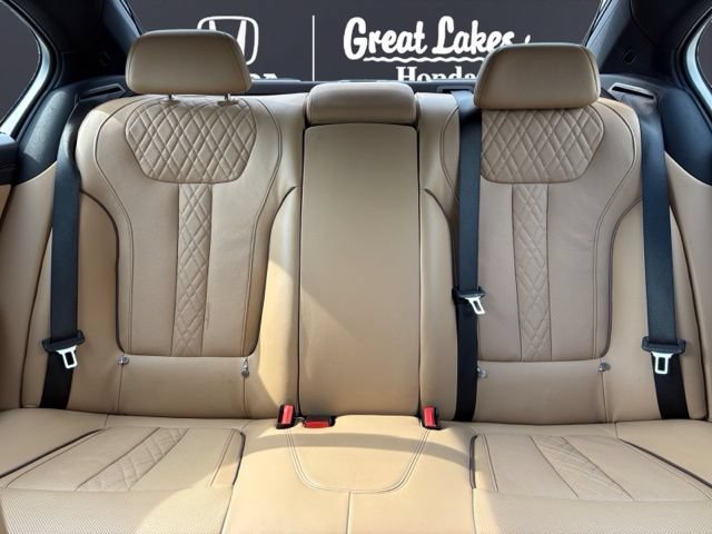 Used 2021 BMW 740i xDrive w/ M Sport Package AWD/4WD image 13