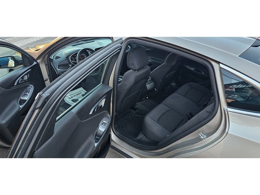 Used 2024 Chevrolet Malibu LS w/ LPO, Floor Liner Package image 3