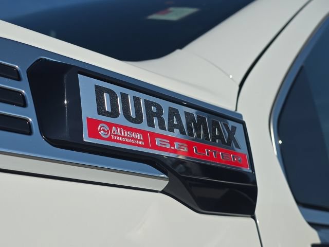Used 2025 GMC Sierra 2500 Denali AWD/4WD image 9