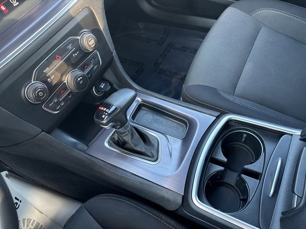 Used 2018 Dodge Charger SXT image 18