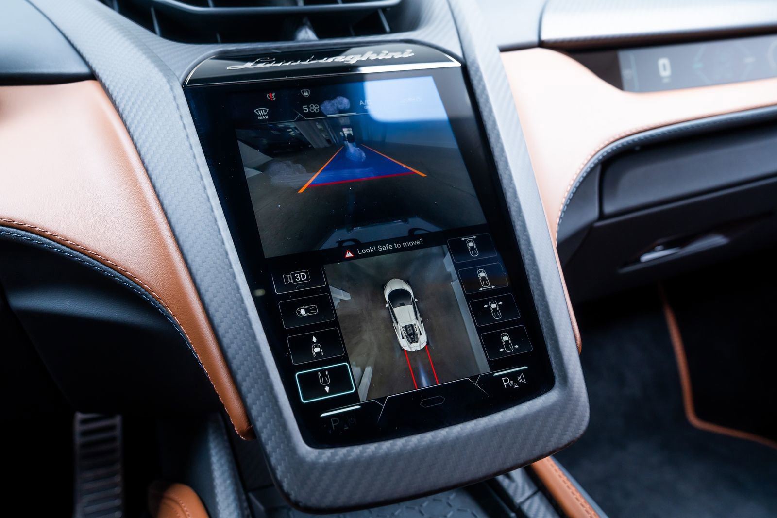 Used 2025 Lamborghini Revuelto AWD/4WD image 32