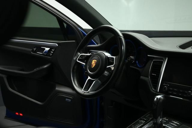Used 2018 Porsche Macan GTS AWD/4WD image 69