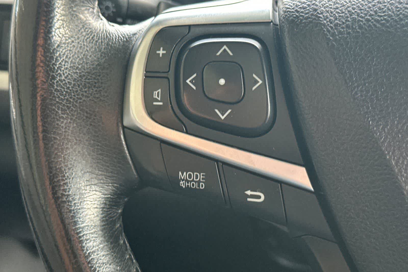 Used 2016 Toyota Camry SE FWD image 28