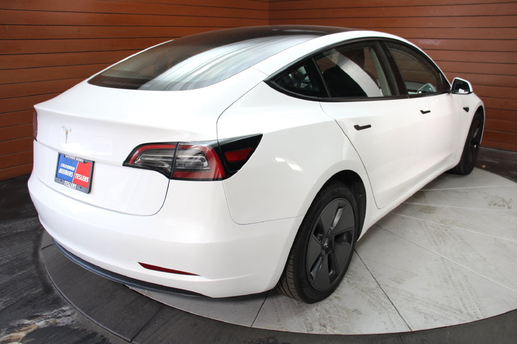 Used 2023 Tesla Model 3 Standard Range RWD image 16