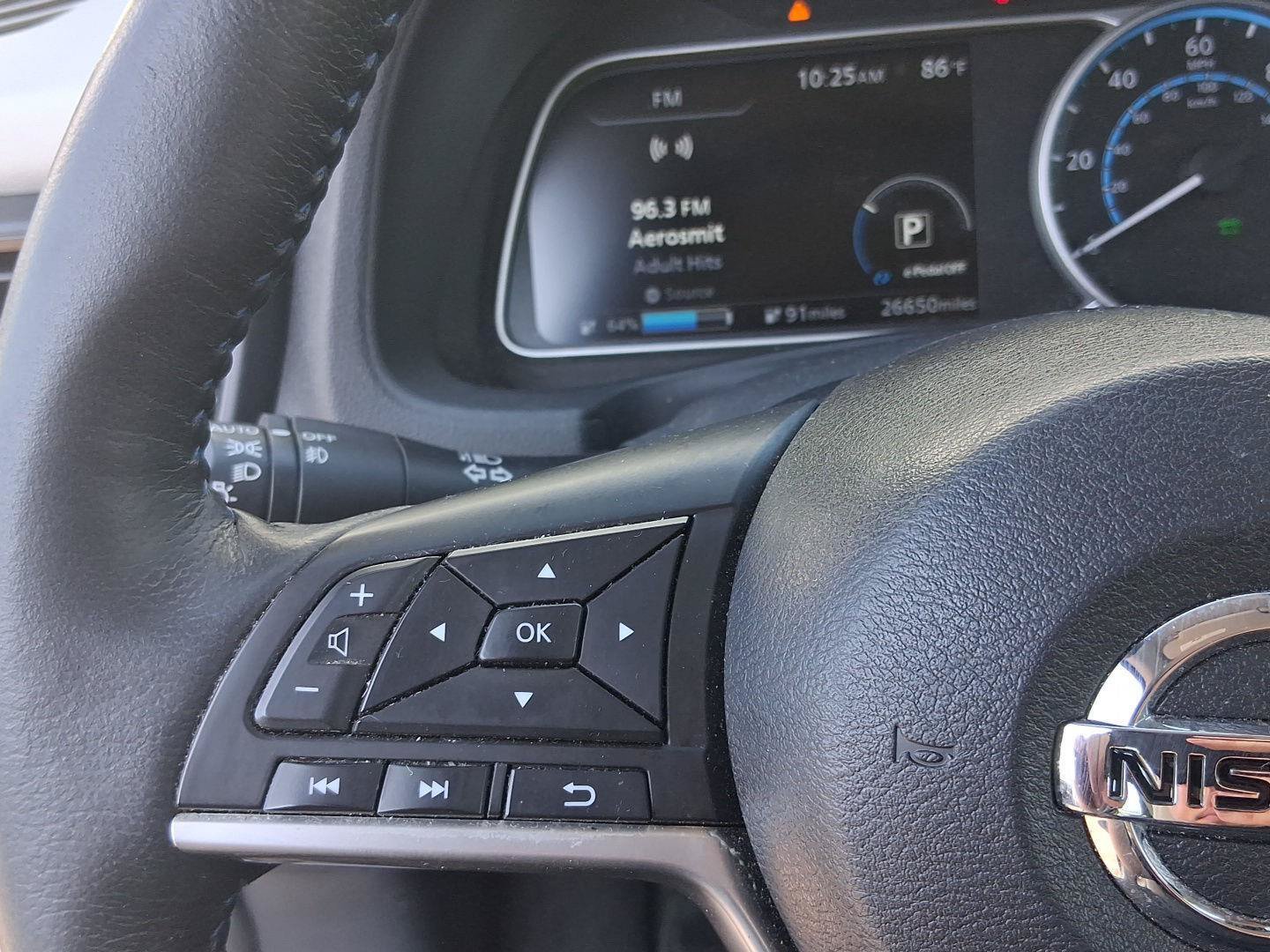 Used 2018 Nissan Leaf SL w/ SL Technology Package FWD image 22