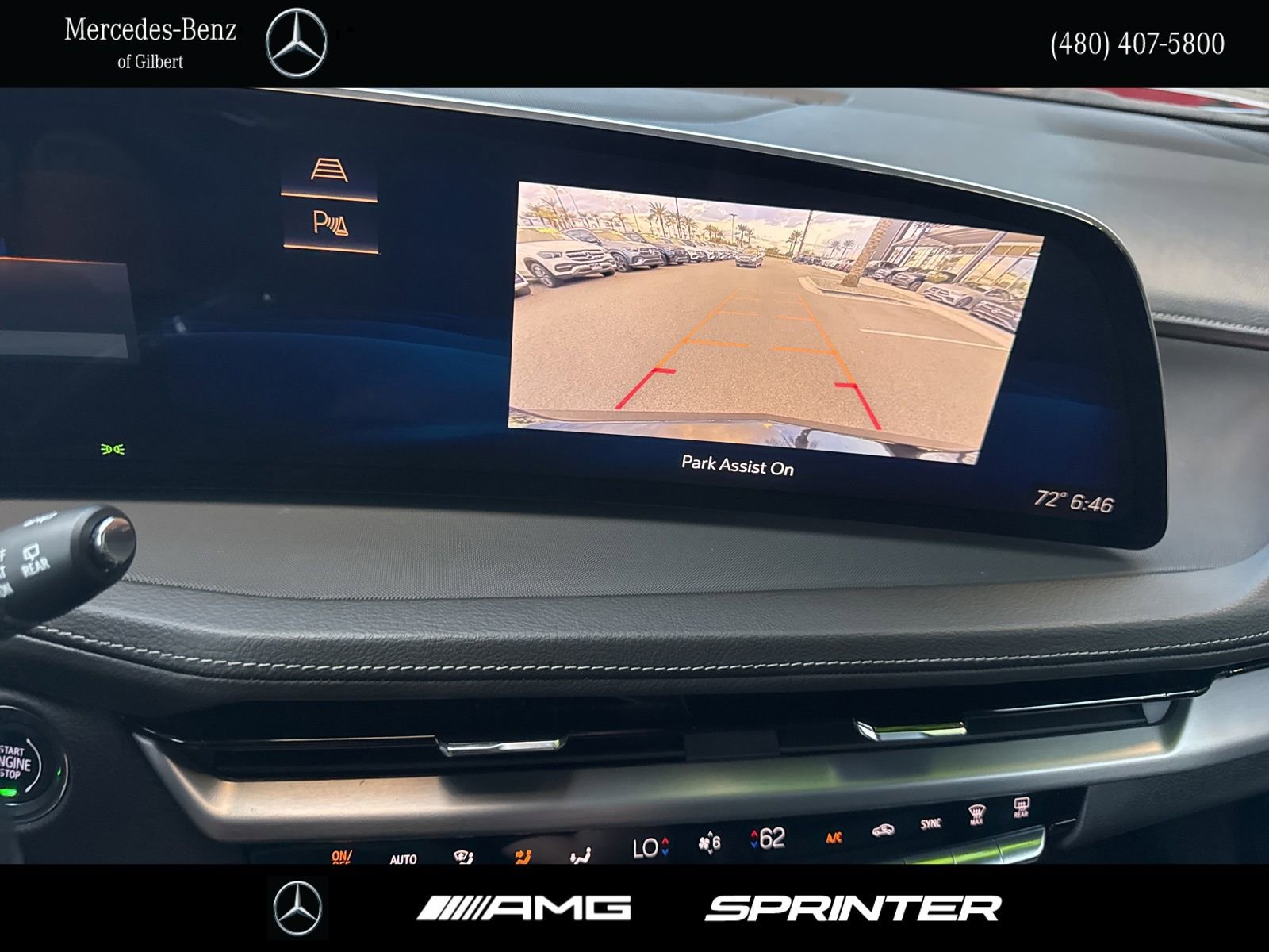 Used 2024 Cadillac XT4 Luxury w/ Cold Weather Package image 25